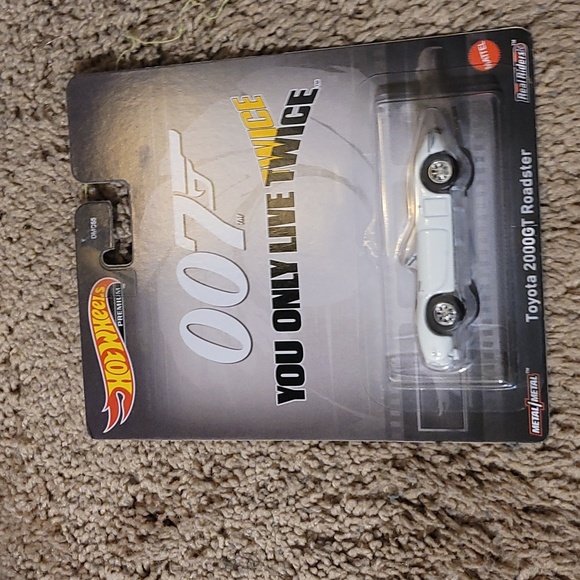 007 you only live twice hot wheels premium real riders Toyota 2000GT Roadster. - Picture 1 of 3